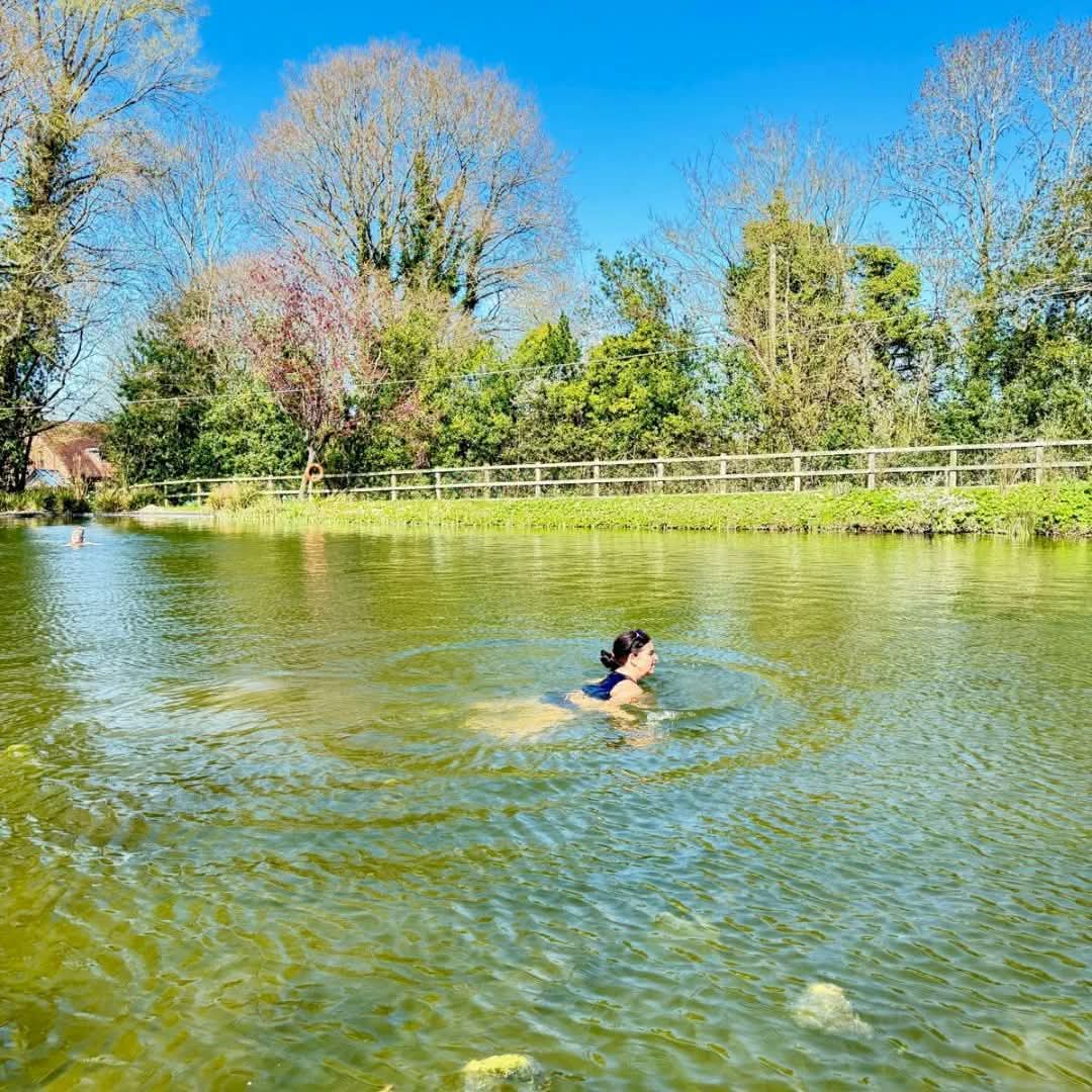 Cold Water Immersion coaching session with Jessica Harrison, Warwickshire